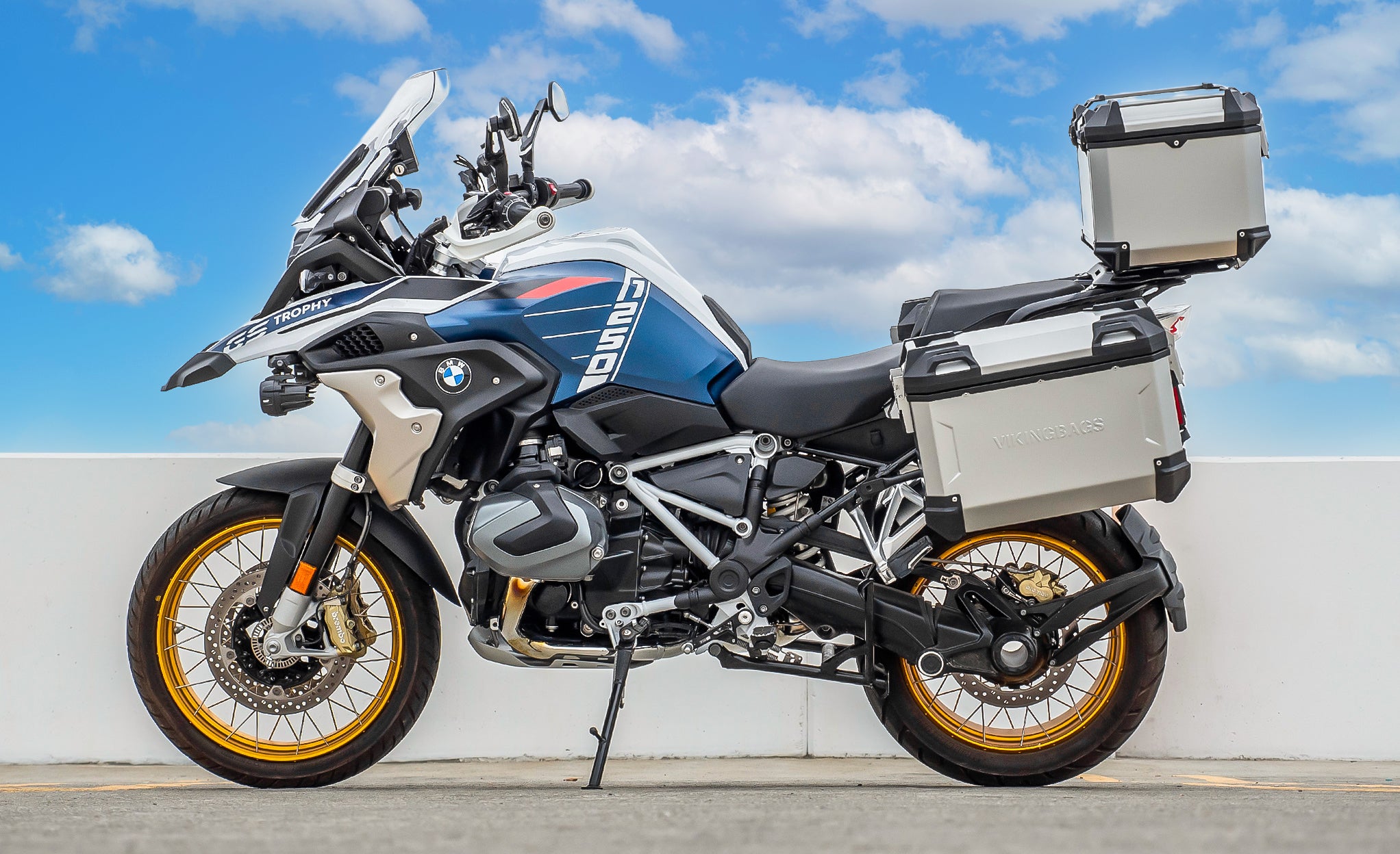 38L - Apex XL BMW R 1250 GS Aluminum Top Case Silver @expand