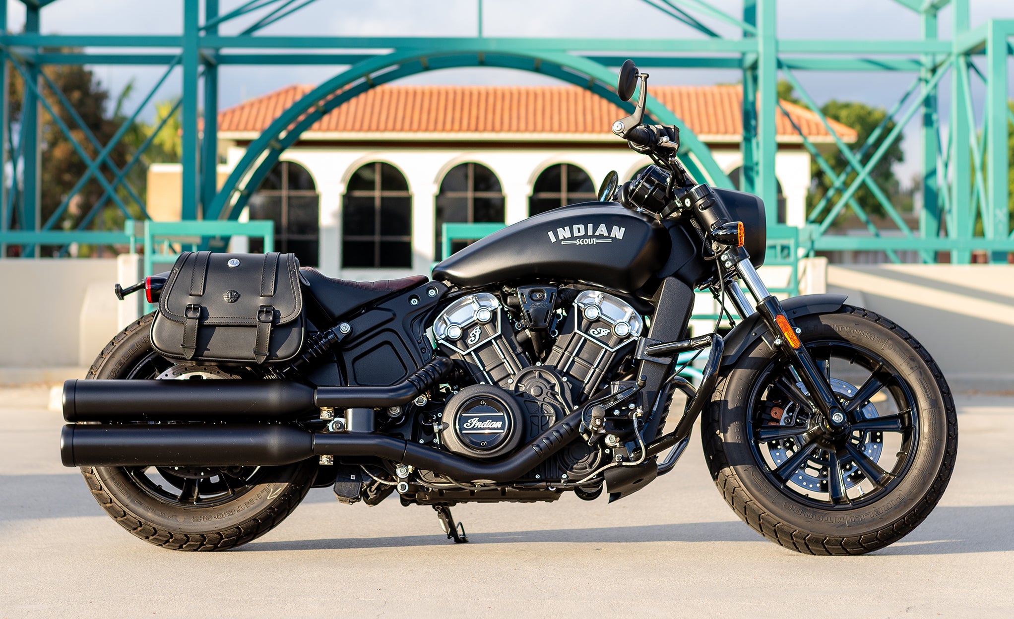 Viking Spiritblade Large Indian Scout Bobber Leather Motorcycle Saddlebags @expand
